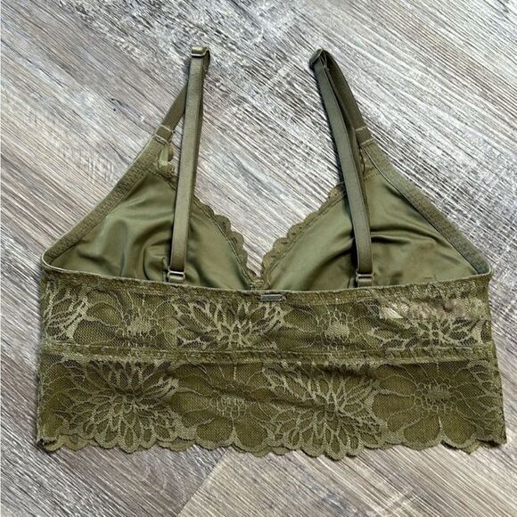 Victoria’s Secret | PINK | Bundle of 3 | XS/S Bralettes | Like New | 1573 - Picture 13 of 15